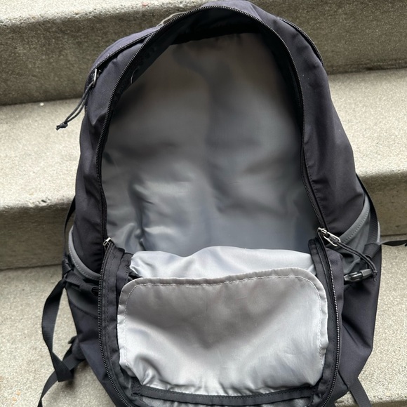 Patagonia Chacabuco Pack 32L - Picture 3 of 5